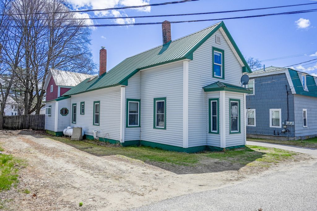 Photo of 5 Hazen Street, Norway, ME 04268 (MLS # 1659674)