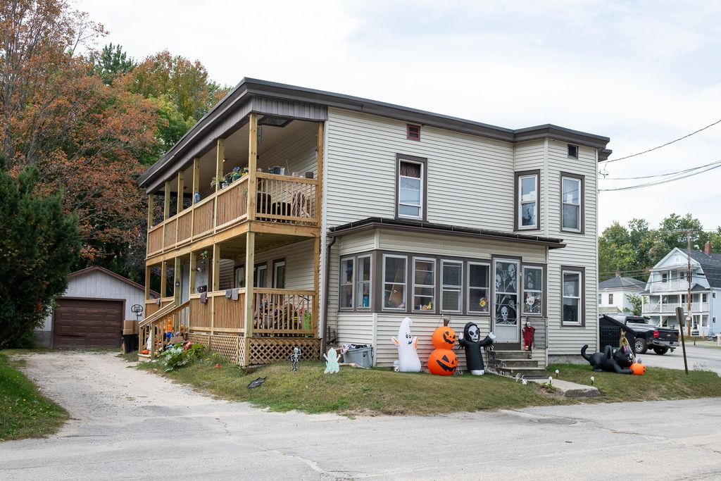 Photo of 6 Dix Avenue, Mexico, ME 04257 (MLS # 1652532)