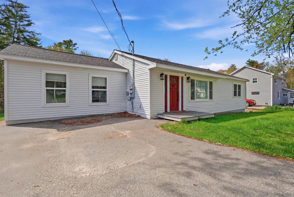 Photo of 188 Middlesex Road, Topsham, ME 04086 (MLS # 1662586)