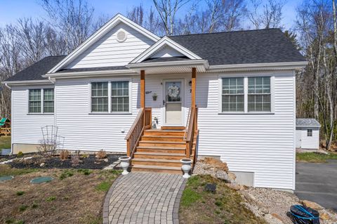 Photo of 7 Crickett Lane, Biddeford, ME 04005 (MLS # 1658192)