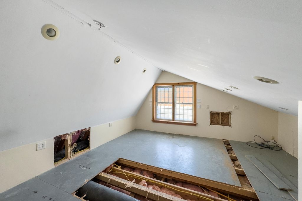 Photo of 31-33 Booker Street #4, Thomaston, ME 04861 (MLS # 1653348)