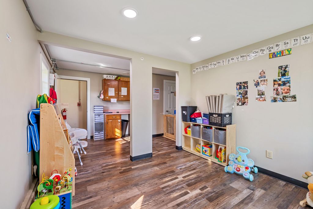 Photo of 70 Ossipee Trail E, Standish, ME 04084 (MLS # 1641932)