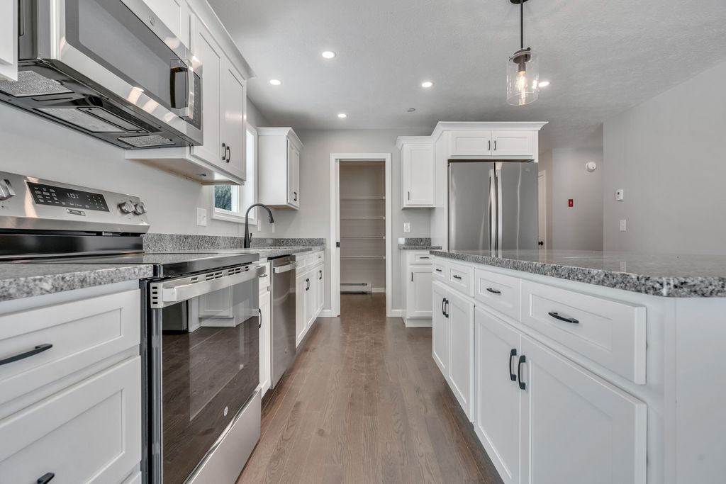 Photo of 10 Cowbell Drive, Gorham, ME 04038 (MLS # 1647618)