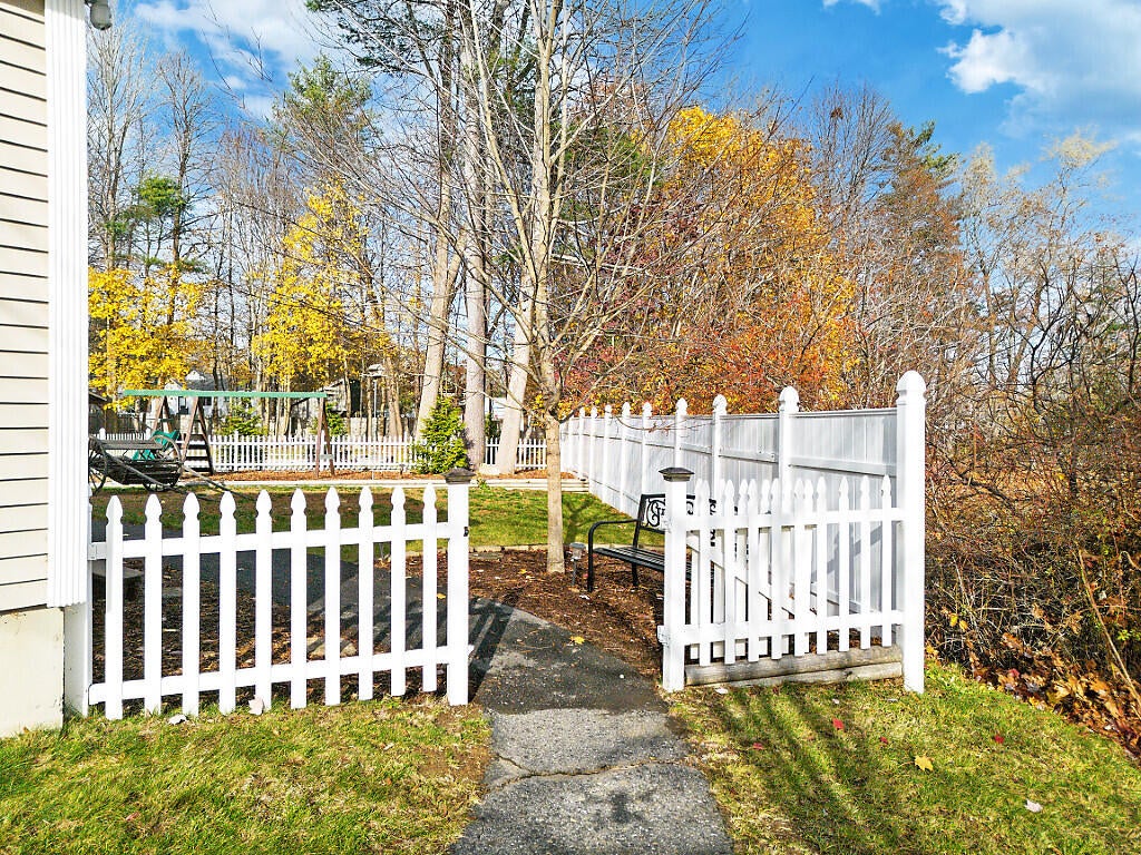 53 Mathews Avenue