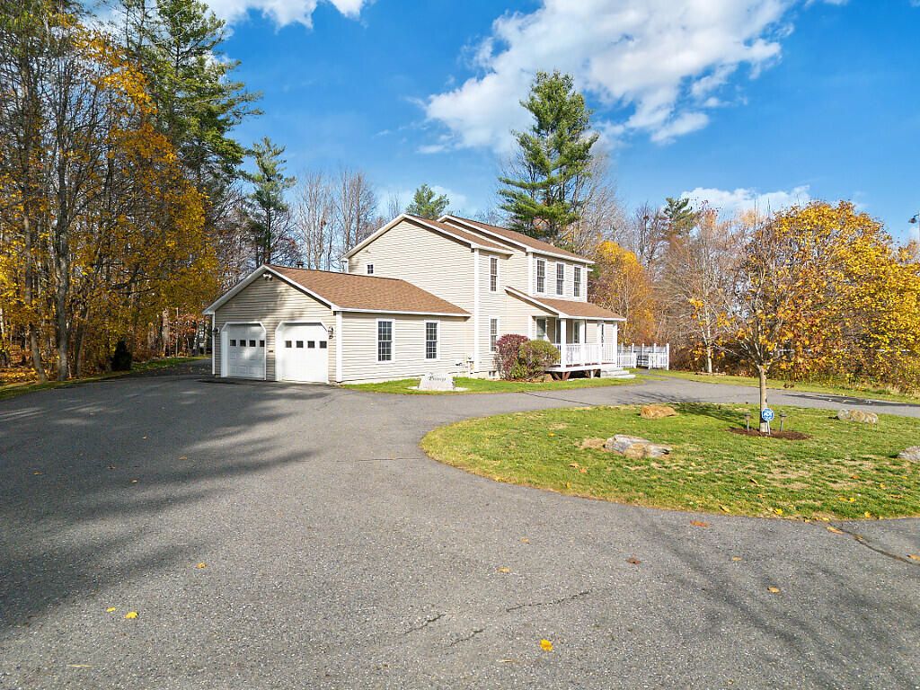 Photo of 53 Mathews Avenue, Waterville, ME 04901 (MLS # 1657310)