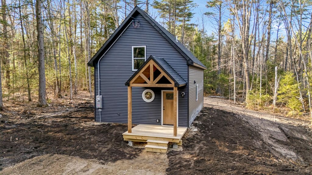 Photo of 2 Fernalds Hill Way, Stow, ME 04037 (MLS # 1658536)