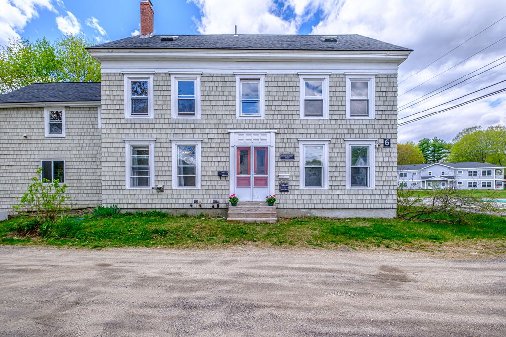 Photo of 6 Narragansett Street, Gorham, ME 04038 (MLS # 1661323)