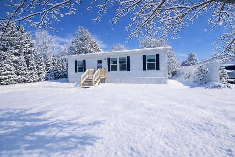 Photo of 70 Shepherd Drive, Bangor, ME 04401 (MLS # 1653526)