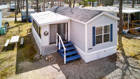Photo of 1 Robinson Way #B34, Kennebunk, ME 04043 (MLS # 1659608)