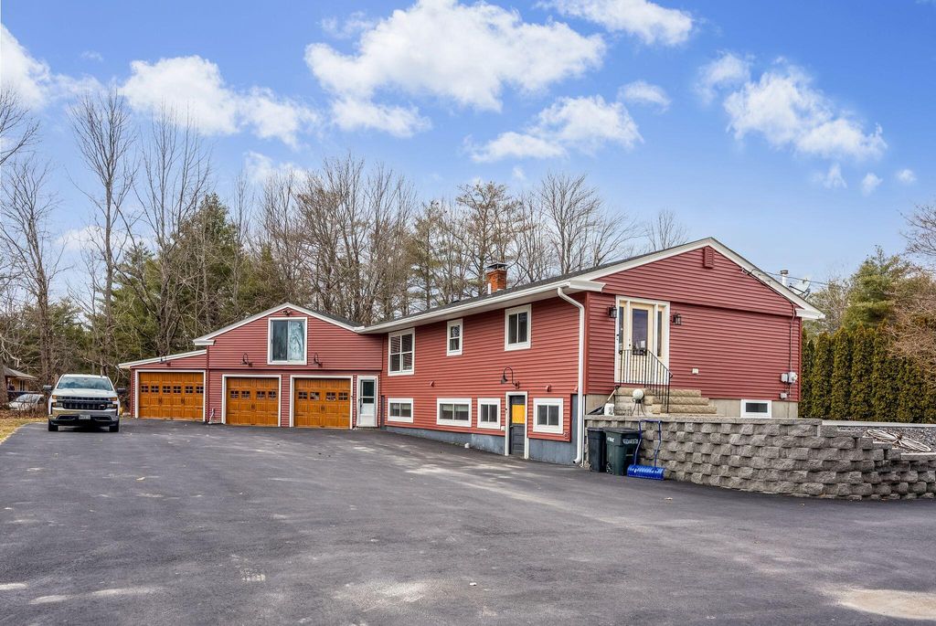 Photo of 342 South Belfast Avenue, Augusta, ME 04330 (MLS # 1640370)