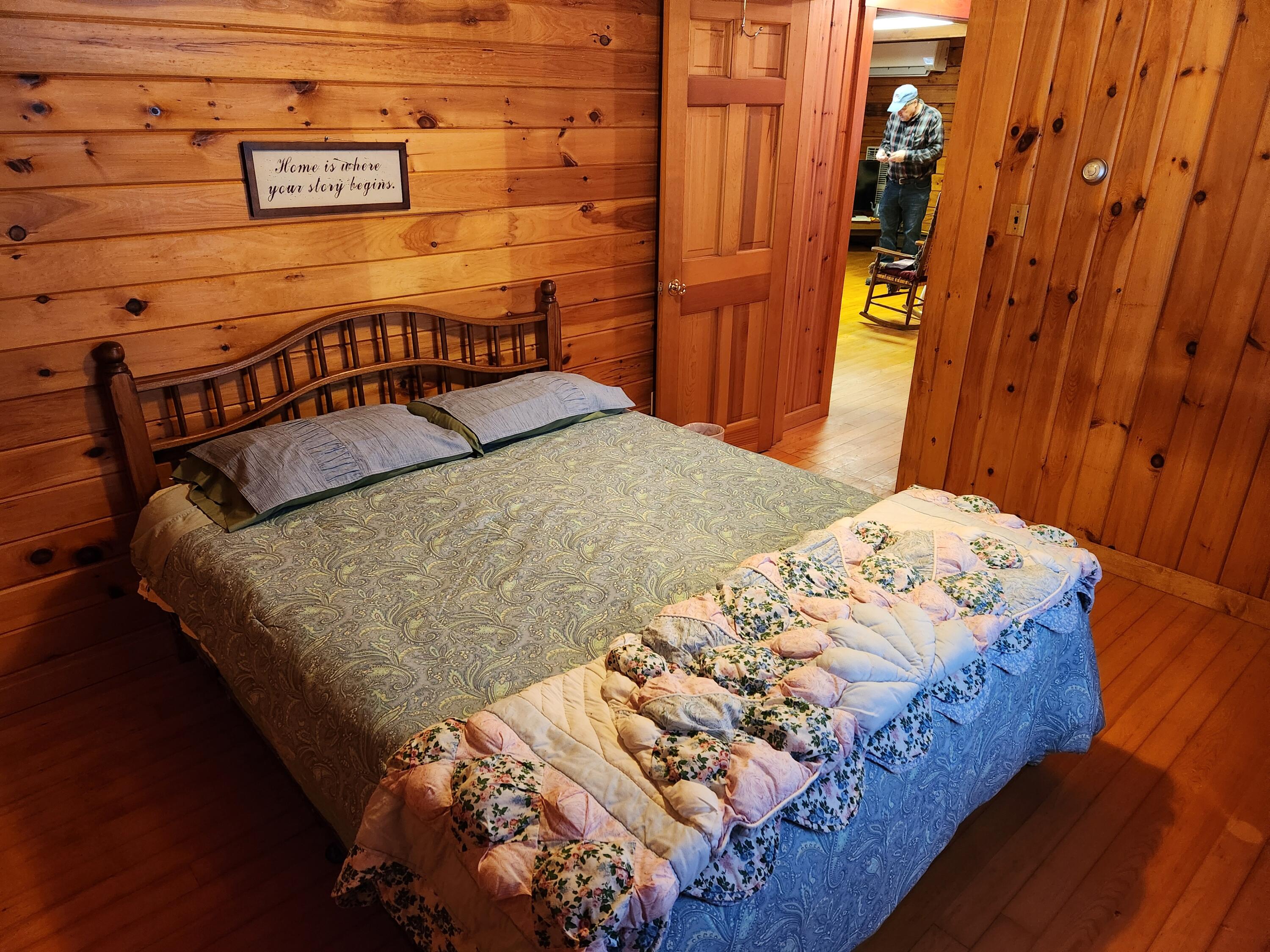 Newburgh, Maine 04444, United States, 3 Bedrooms Bedrooms, ,1 BathroomBathrooms,Residential,Pending,26167