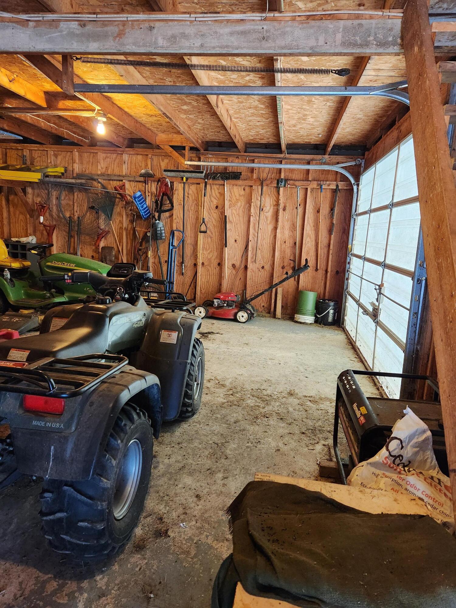 Newburgh, Maine 04444, United States, 3 Bedrooms Bedrooms, ,1 BathroomBathrooms,Residential,Pending,26167