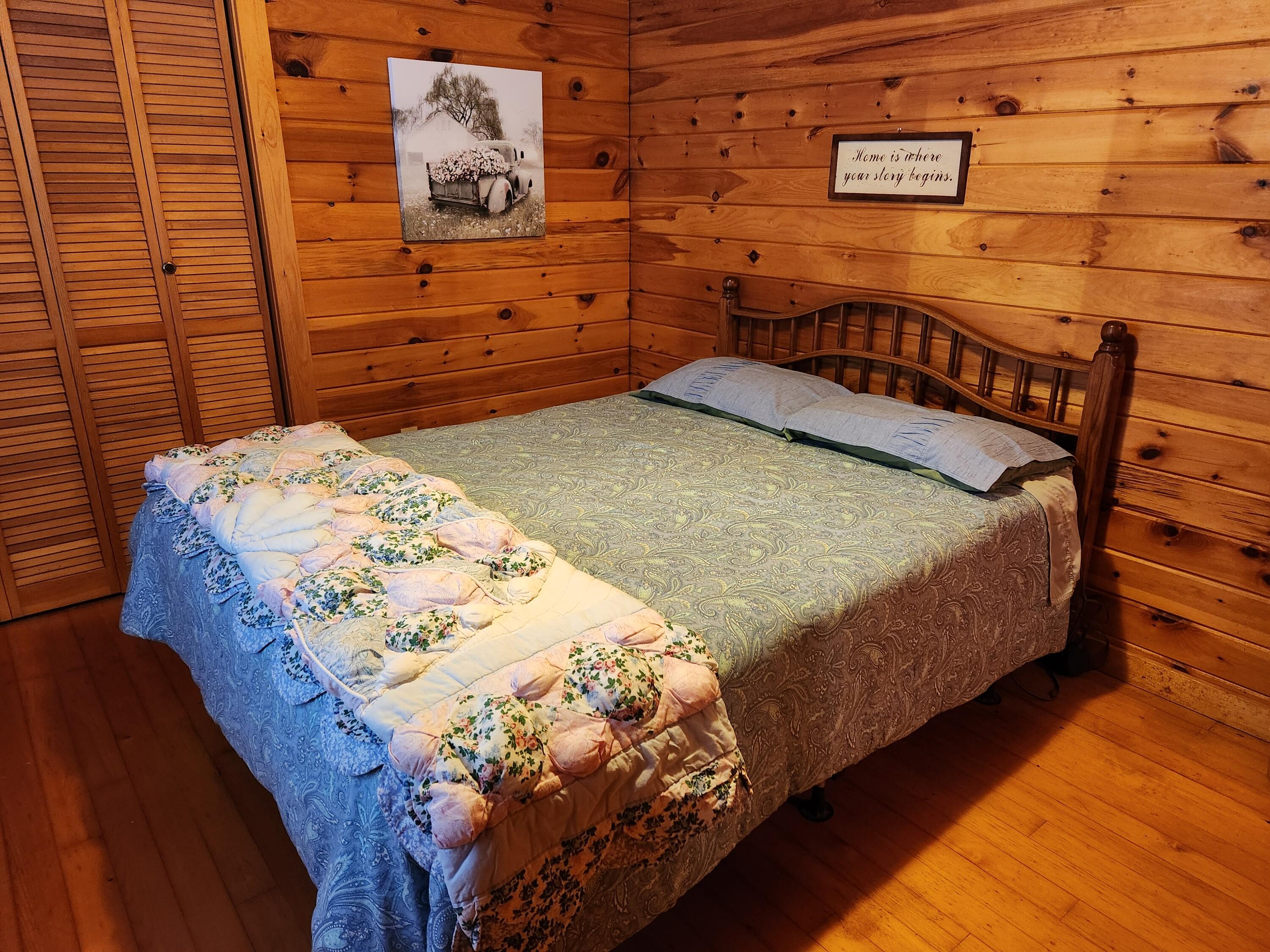 Newburgh, Maine 04444, United States, 3 Bedrooms Bedrooms, ,1 BathroomBathrooms,Residential,Pending,26167