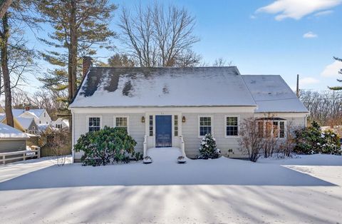 Photo of 24 Johnson Road, Falmouth, ME 04105 (MLS # 1653166)