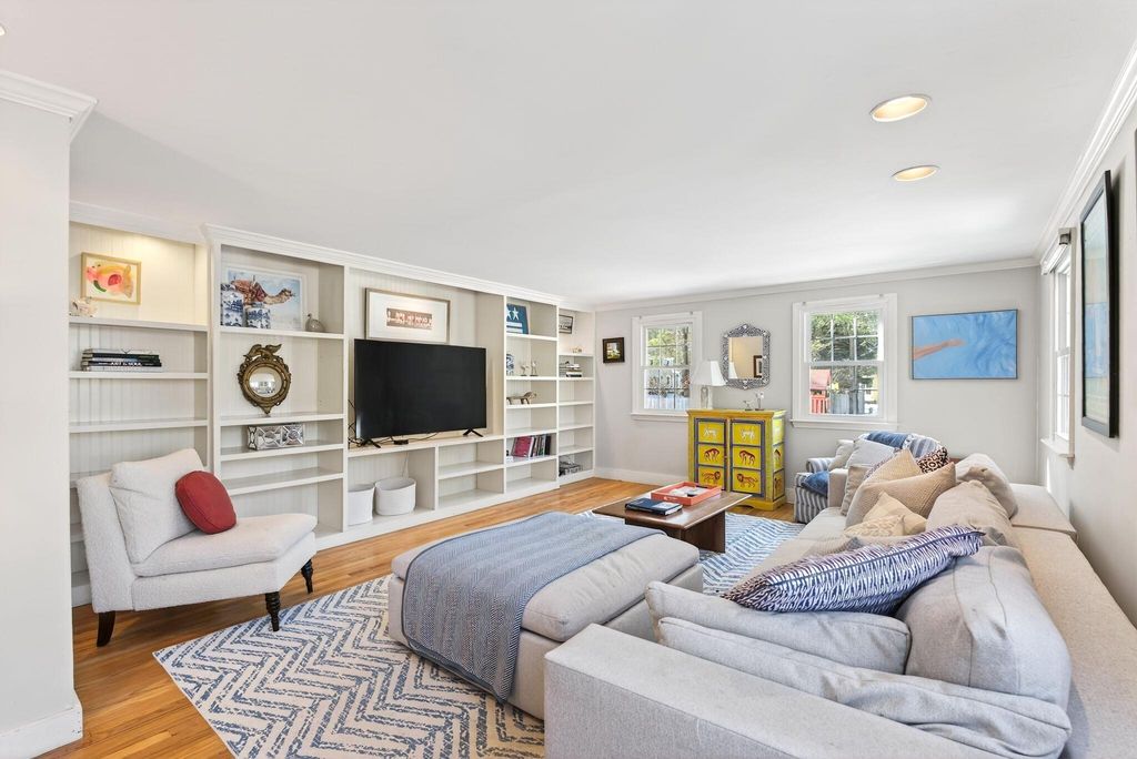 Photo of 24 Johnson Road, Falmouth, ME 04105 (MLS # 1653166)