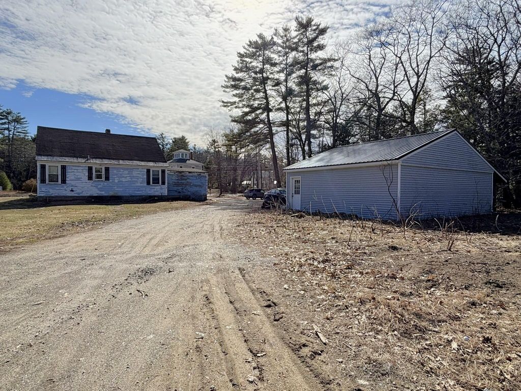 Photo of 138 Lewiston Street, Mechanic Falls, ME 04256 (MLS # 1656703)