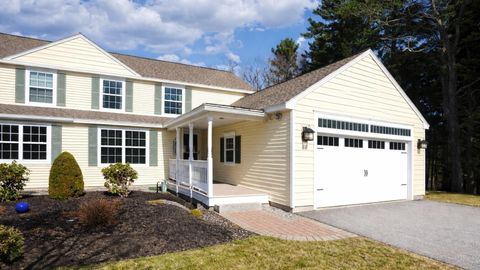 Photo of 22 Woods Edge Drive #14, Gorham, ME 04038 (MLS # 1657253)