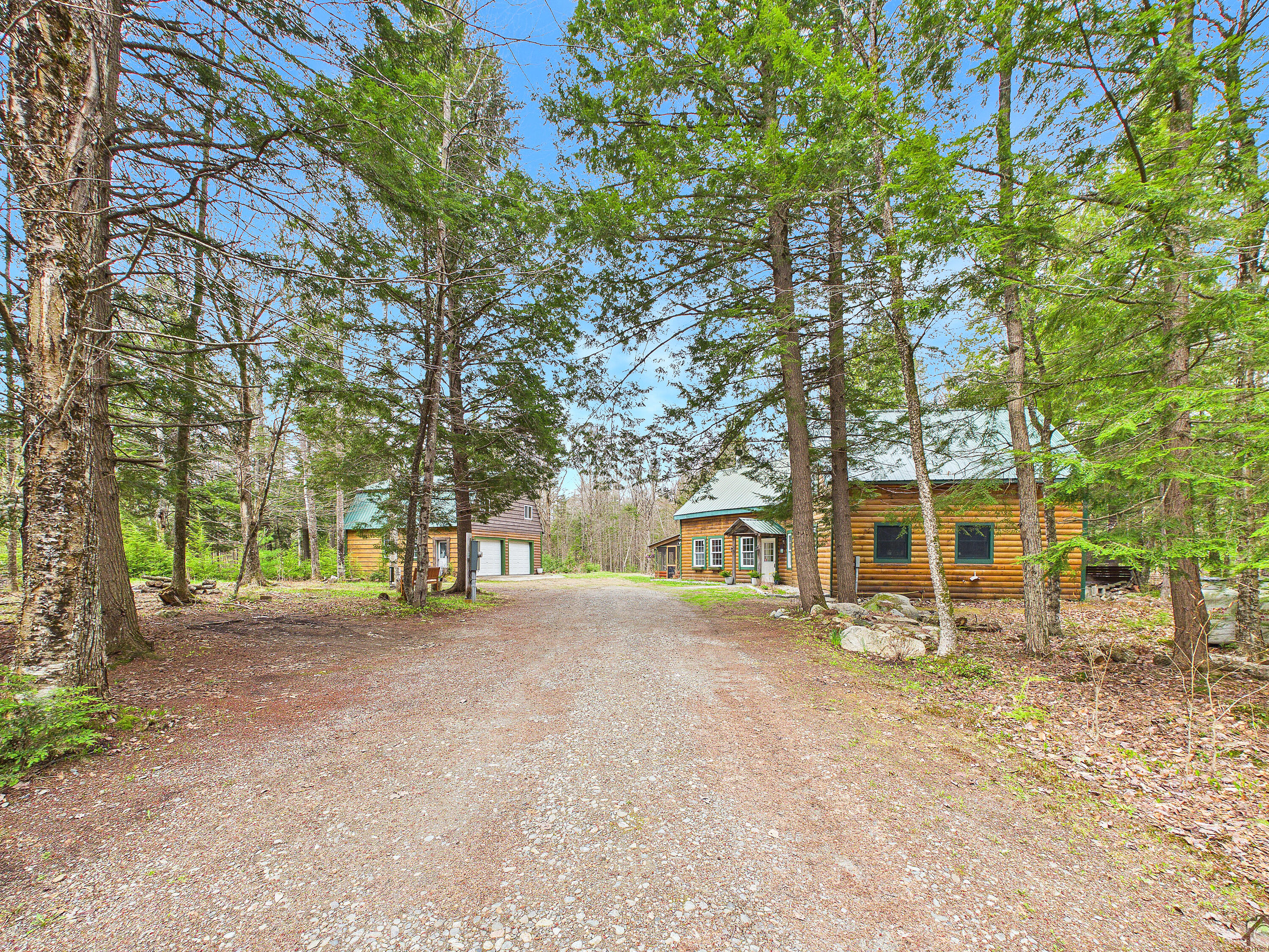 127 Loon Road