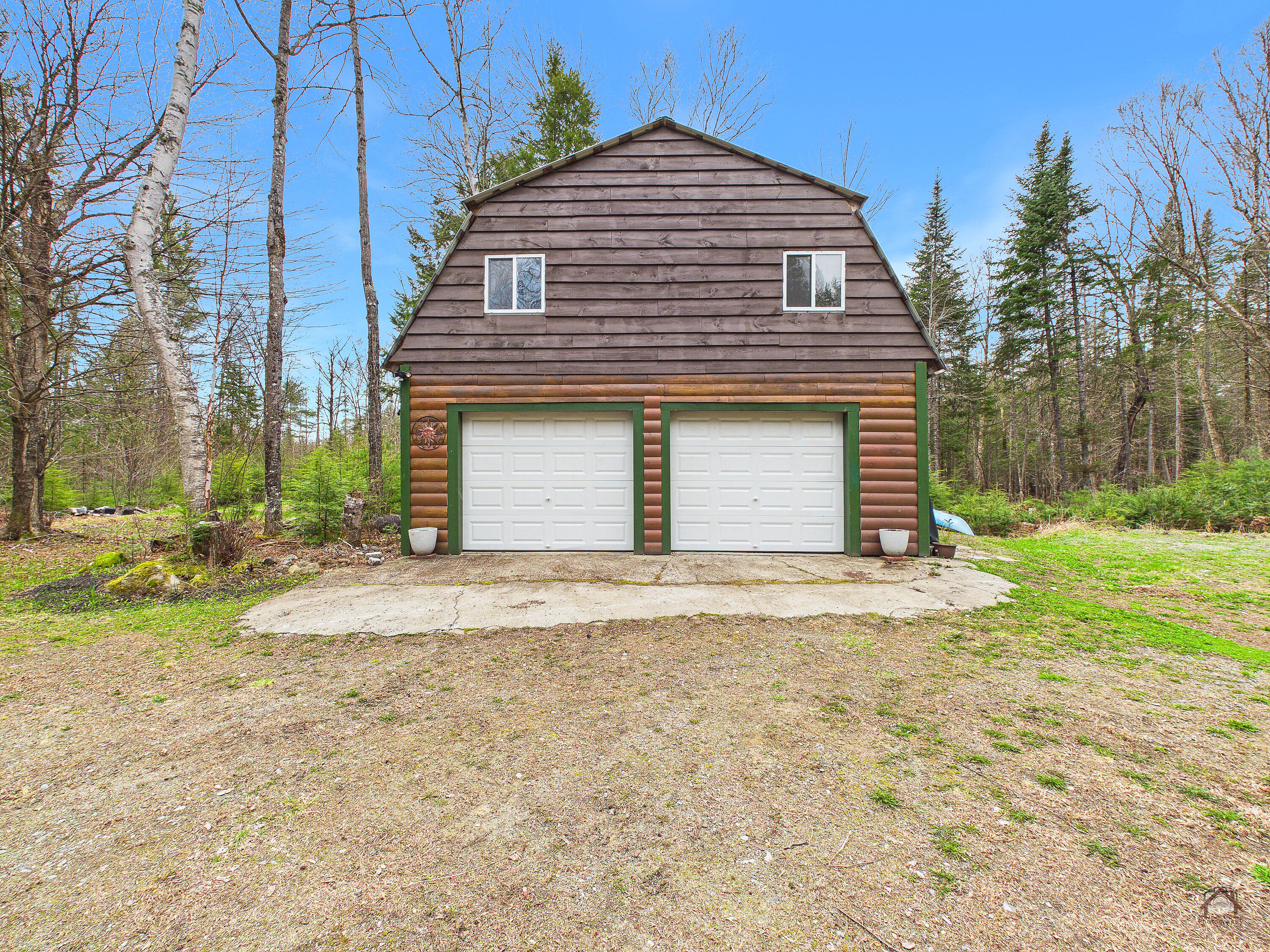 127 Loon Road