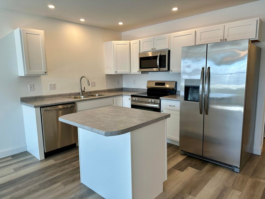 Photo of 29 Village Circle #2, Augusta, ME 04330 (MLS # 1652849)