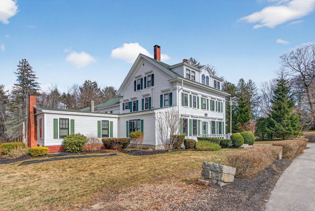 Photo of 14 Summer Street #6, Kennebunk, ME 04043 (MLS # 1655500)