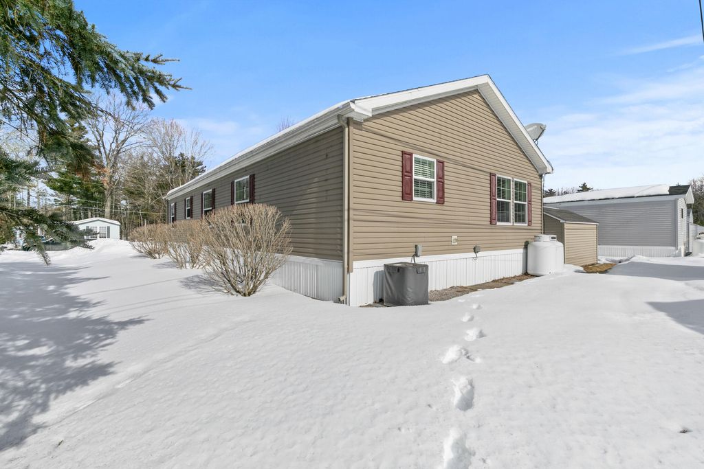 Photo of 14 Patio Park Lane, Gorham, ME 04038 (MLS # 1652348)