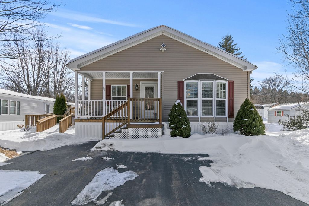 Photo of 14 Patio Park Lane, Gorham, ME 04038 (MLS # 1652348)