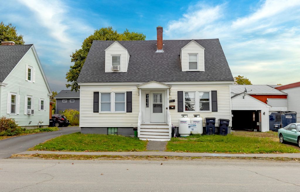 Photo of 25 13th Street, Bangor, ME 04401 (MLS # 1641414)