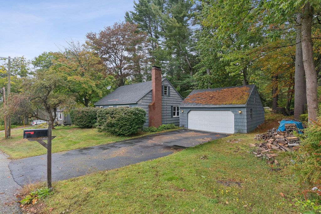 Photo of 151 Allen Avenue, Auburn, ME 04210 (MLS # 1638948)