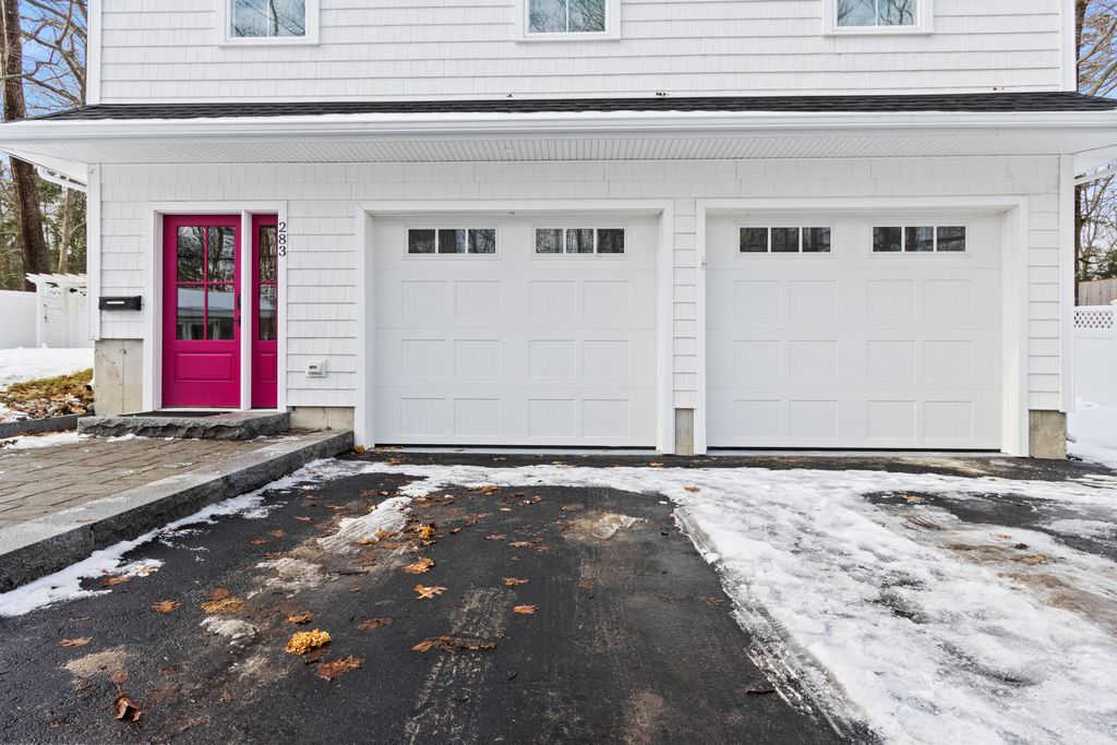 Photo of 283 Spurwink Avenue, Cape Elizabeth, ME 04107 (MLS # 1649104)