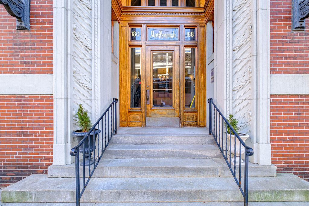 Photo of 180 High Street #36, Portland, ME 04101 (MLS # 1661857)