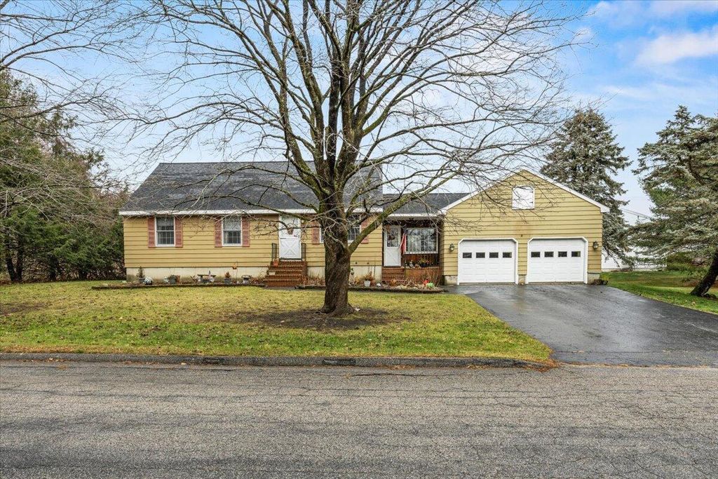 Photo of 2 Burleigh Lane, Biddeford, ME 04005 (MLS # 1644817)