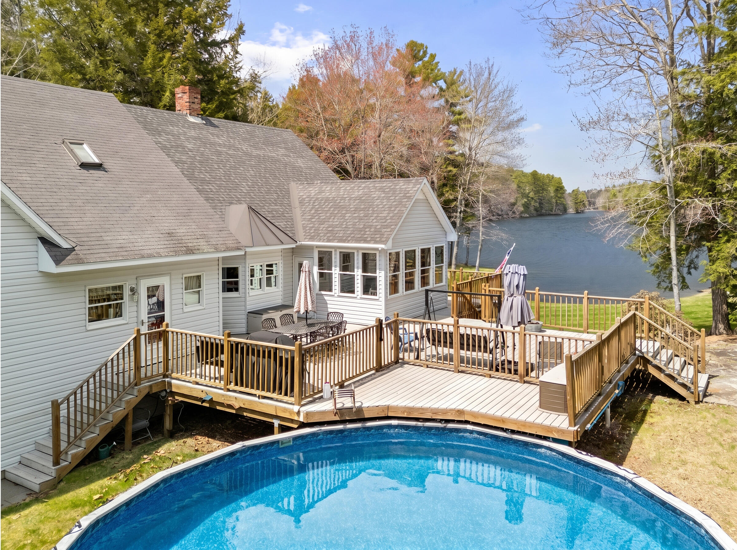 Nobleboro, Maine, 04555, United States, 4 Bedrooms Bedrooms, ,4 BathroomsBathrooms,Residential,Pending,2045714