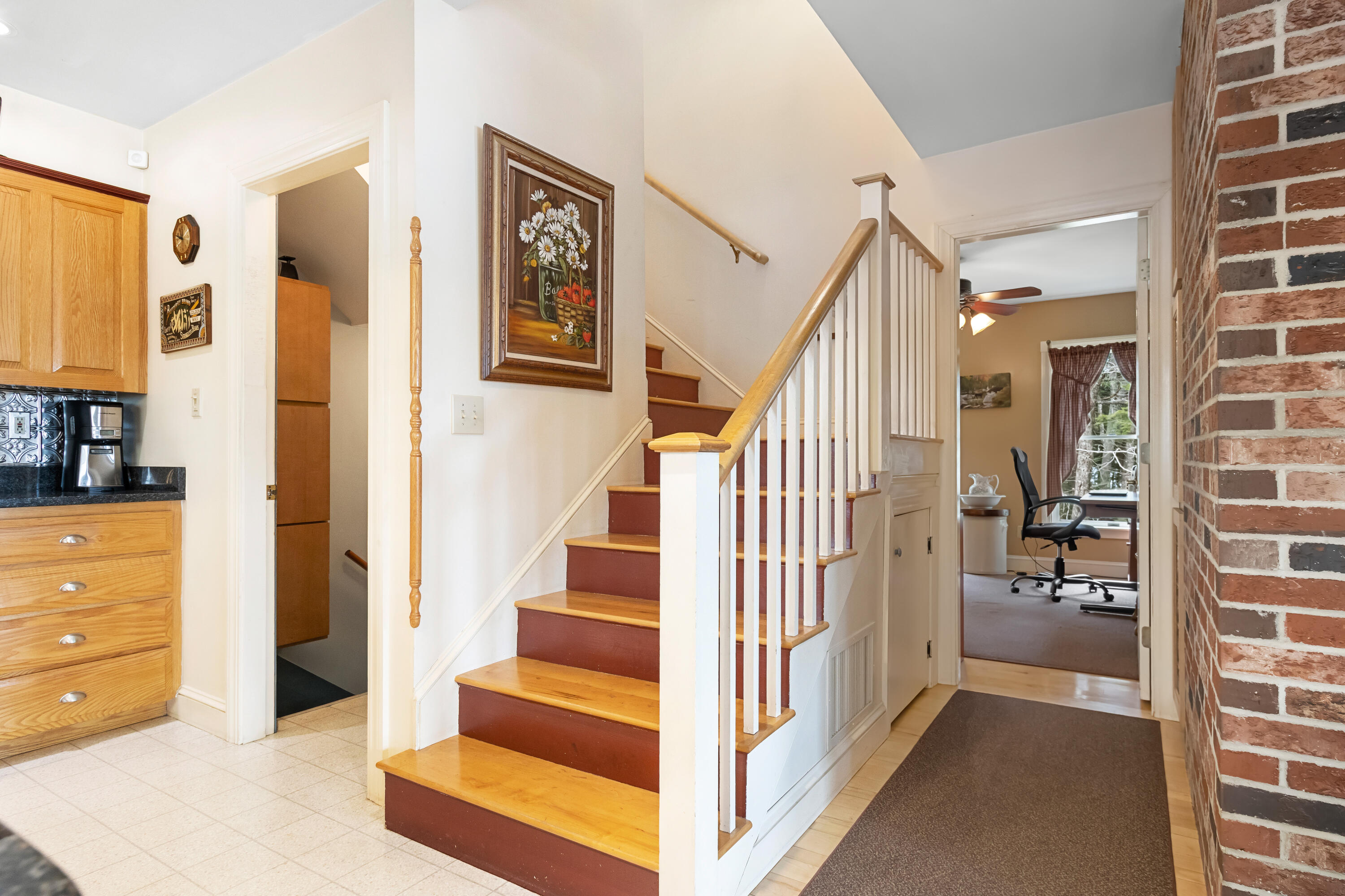 Nobleboro, Maine, 04555, United States, 4 Bedrooms Bedrooms, ,4 BathroomsBathrooms,Residential,Pending,2045714