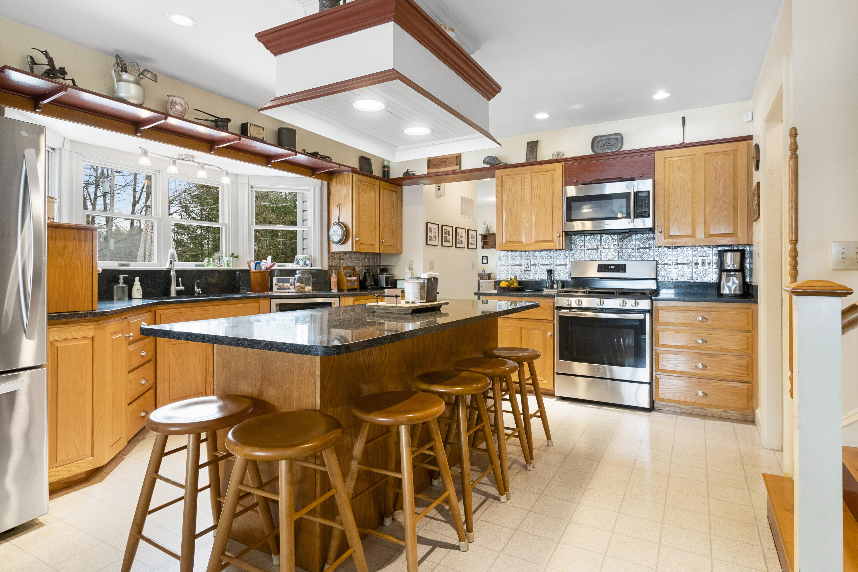 Nobleboro, Maine, 04555, United States, 4 Bedrooms Bedrooms, ,4 BathroomsBathrooms,Residential,Pending,2045714