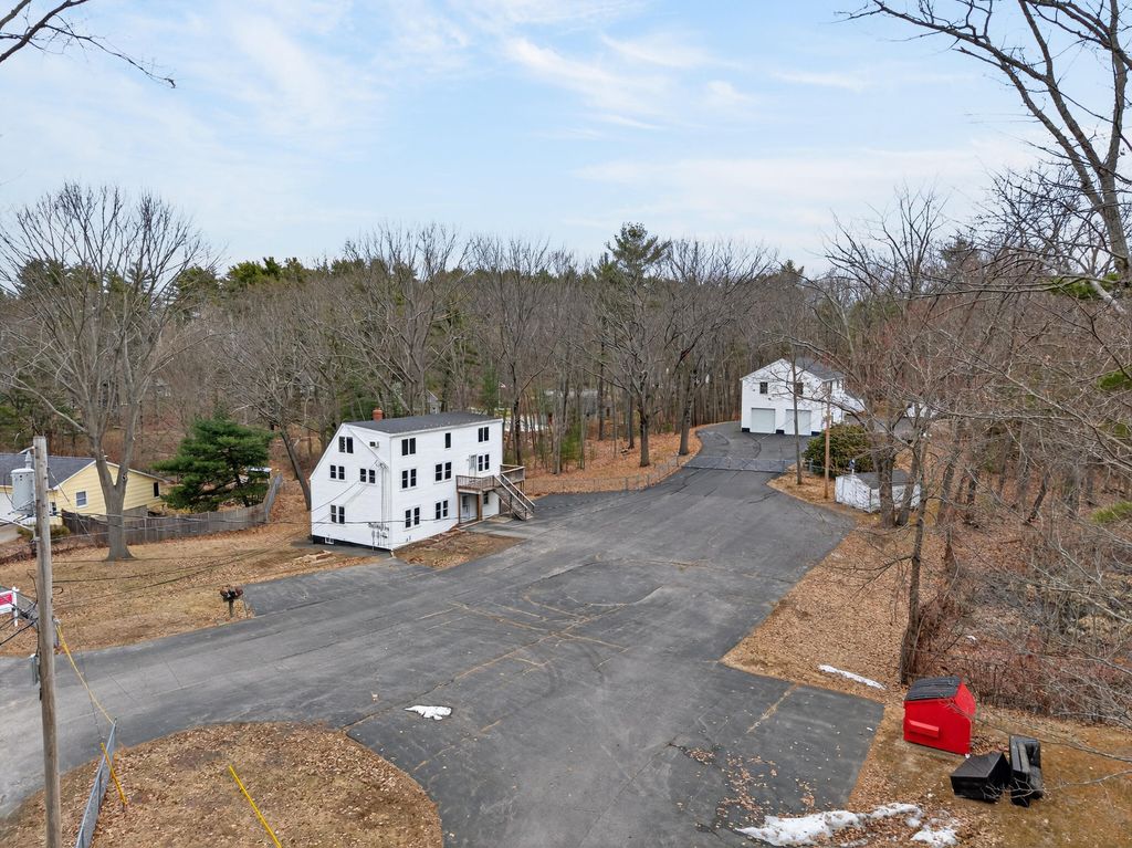 Photo of 8-10 Bayview Lane, Kittery, ME 03904 (MLS # 1652693)