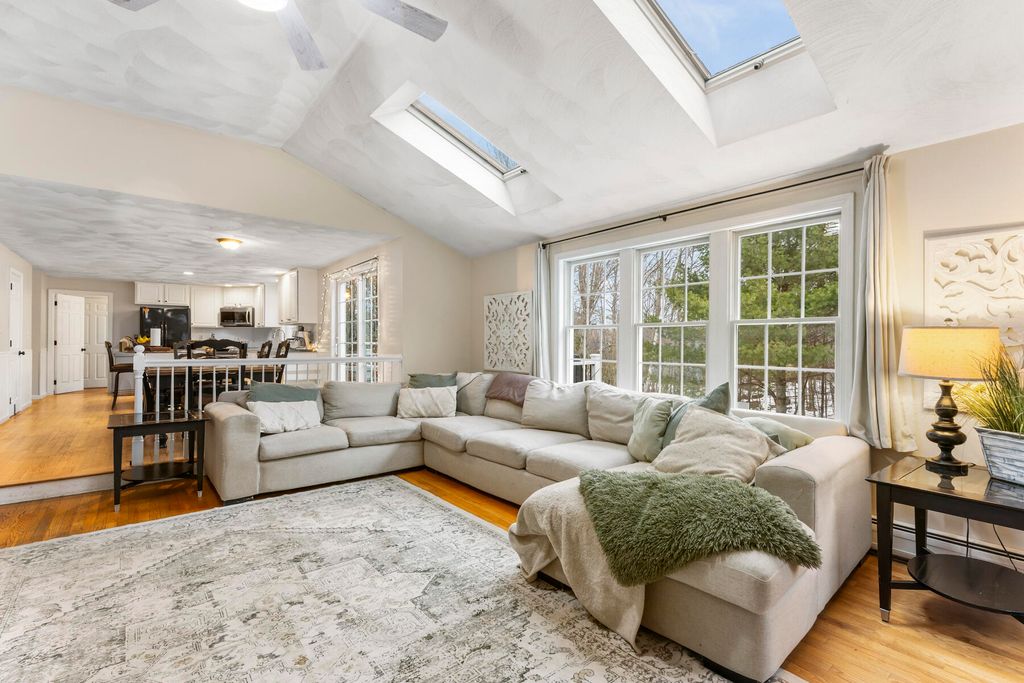 Photo of 6 Kestrel Circle, York, ME 03909 (MLS # 1654151)