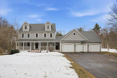 Photo of 6 Kestrel Circle, York, ME 03909 (MLS # 1654151)