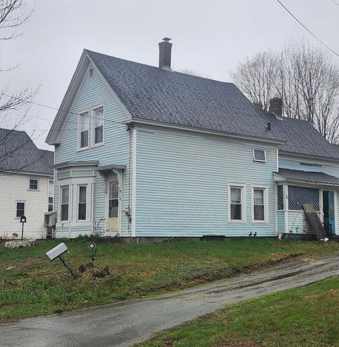 Photo of 937 W Main Street, Dover-Foxcroft, ME 04426 (MLS # 1660289)