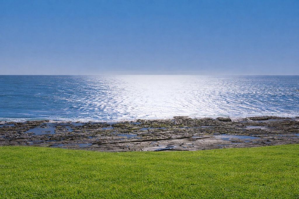 Photo of 10 Sunny Bank Road, Cape Elizabeth, ME 04107 (MLS # 1653120)