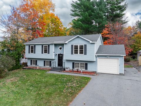 Photo of 42 Yankee Avenue, Bangor, ME 04401 (MLS # 1642128)