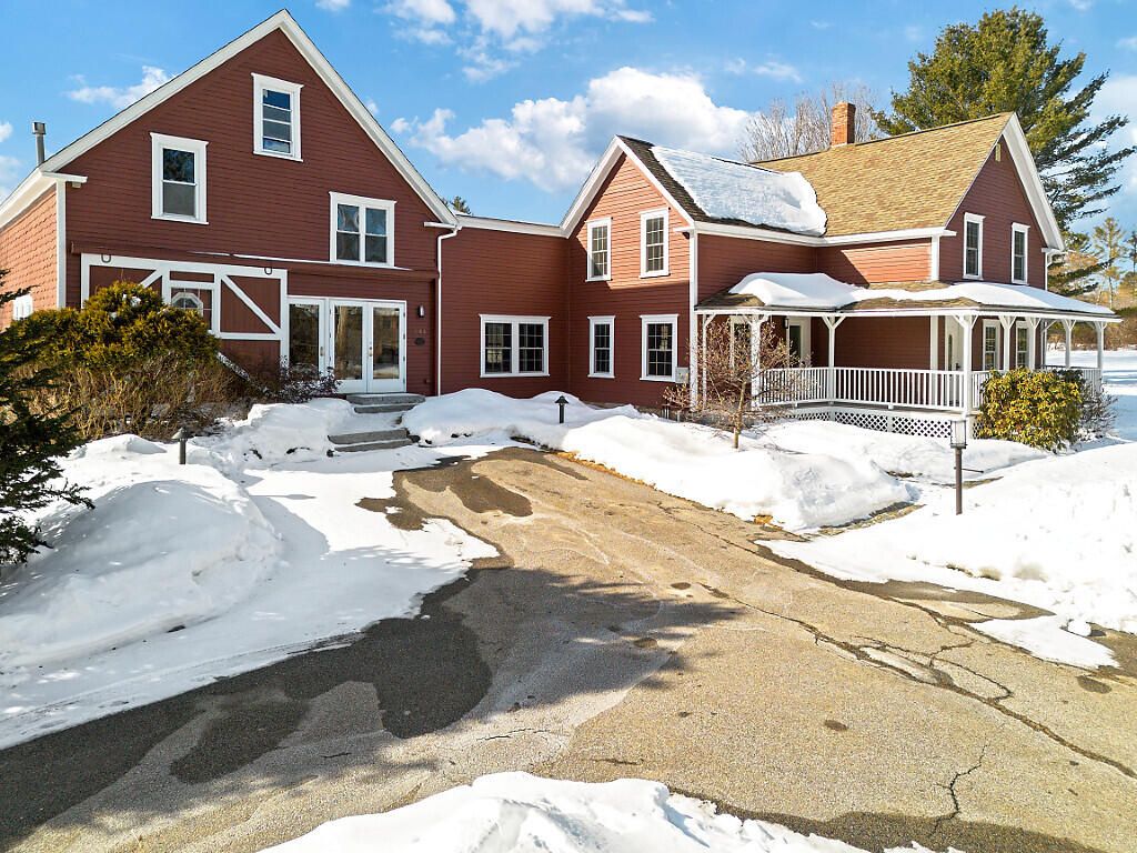 Photo of 444 W Auburn Road, Auburn, ME 04210 (MLS # 1637376)