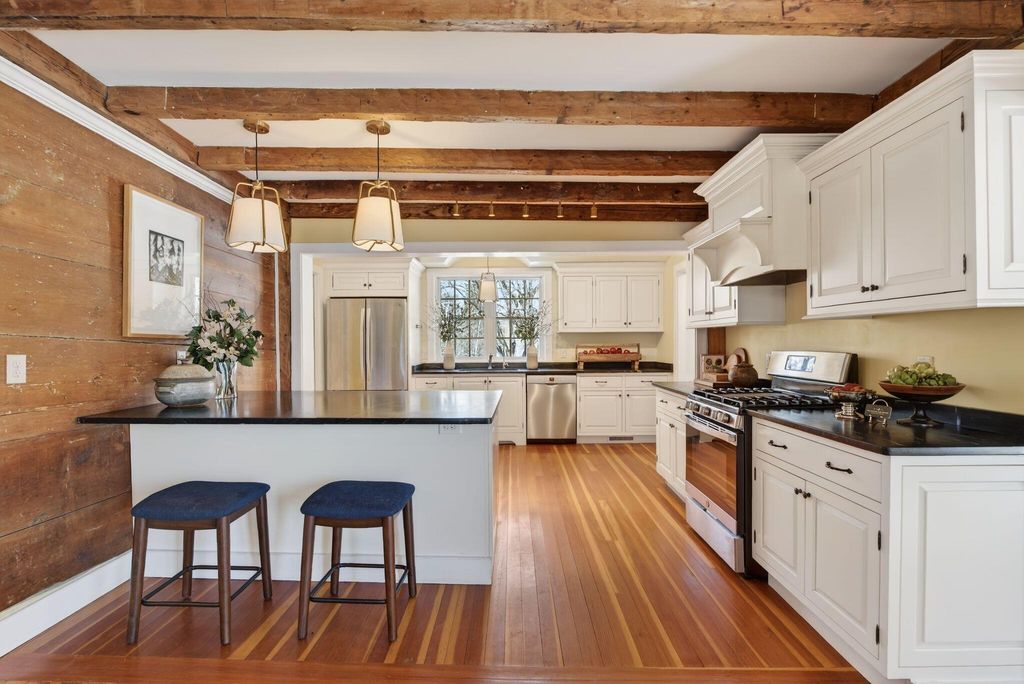 Photo of 392 Walnut Hill Road, North Yarmouth, ME 04097 (MLS # 1653855)