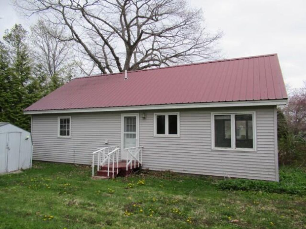 Photo of 137 Union Street, Belfast, ME 04915 (MLS # 1661312)