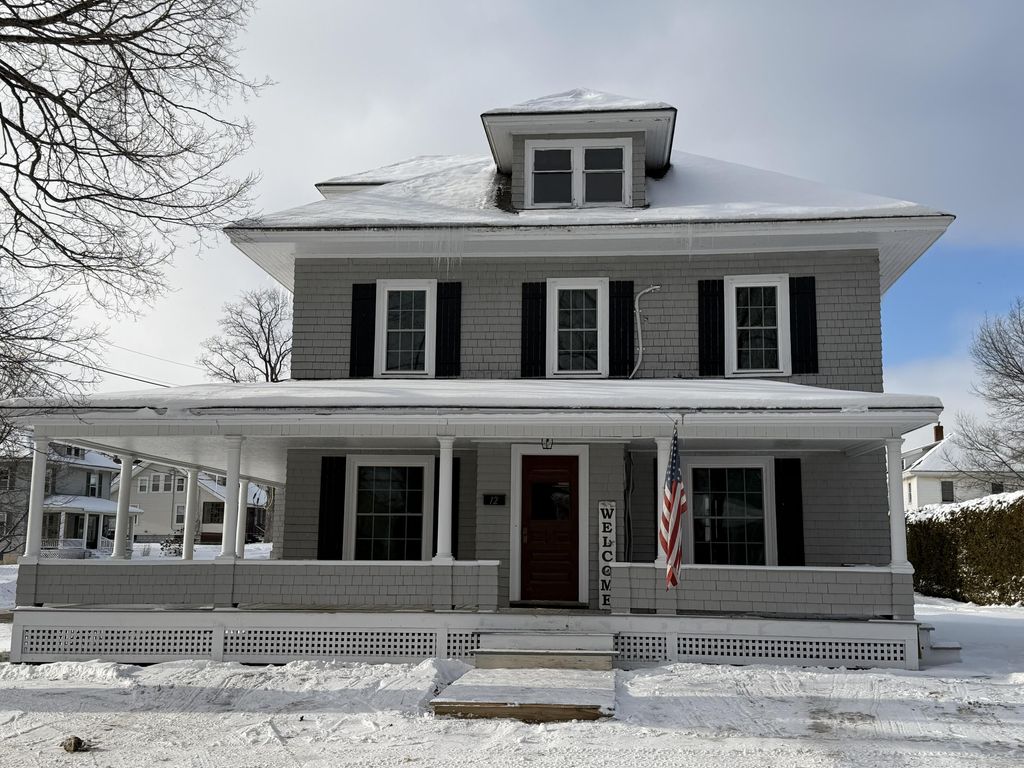 Photo of 12 Bowdoin Street, Houlton, ME 04730 (MLS # 1648836)