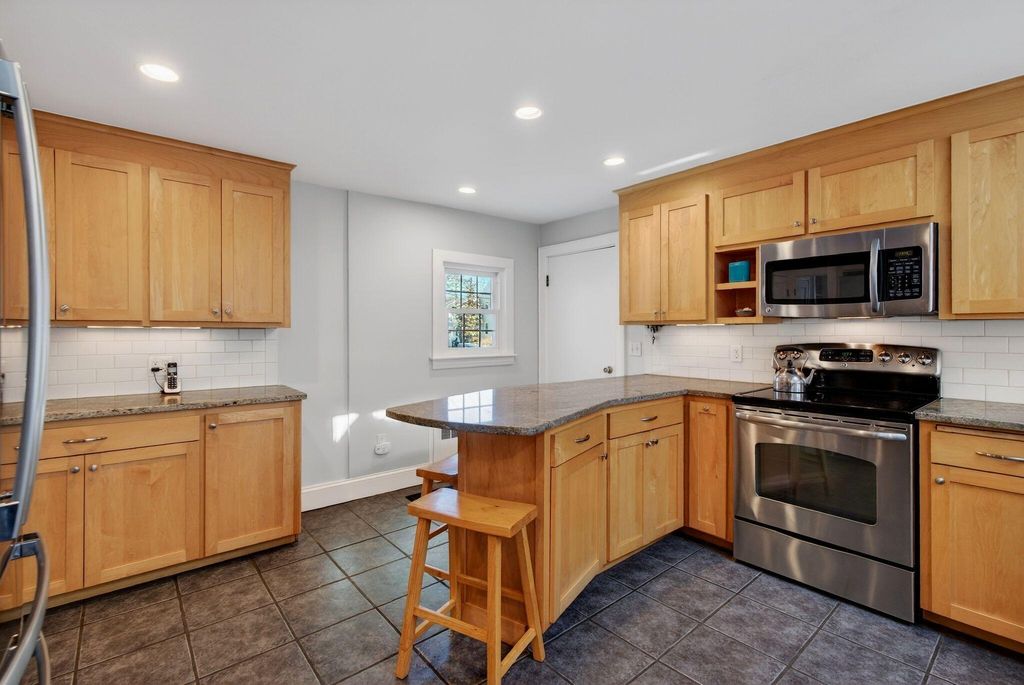 Photo of 14 Rocky Hill Road, Cape Elizabeth, ME 04107 (MLS # 1650158)