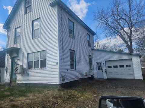 Photo of 161 Waverly Street, Pittsfield, ME 04967 (MLS # 1658329)