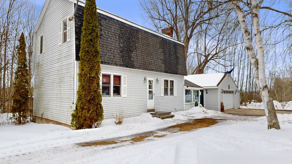 Photo of 400 Grove Street, Lewiston, ME 04240 (MLS # 1652615)