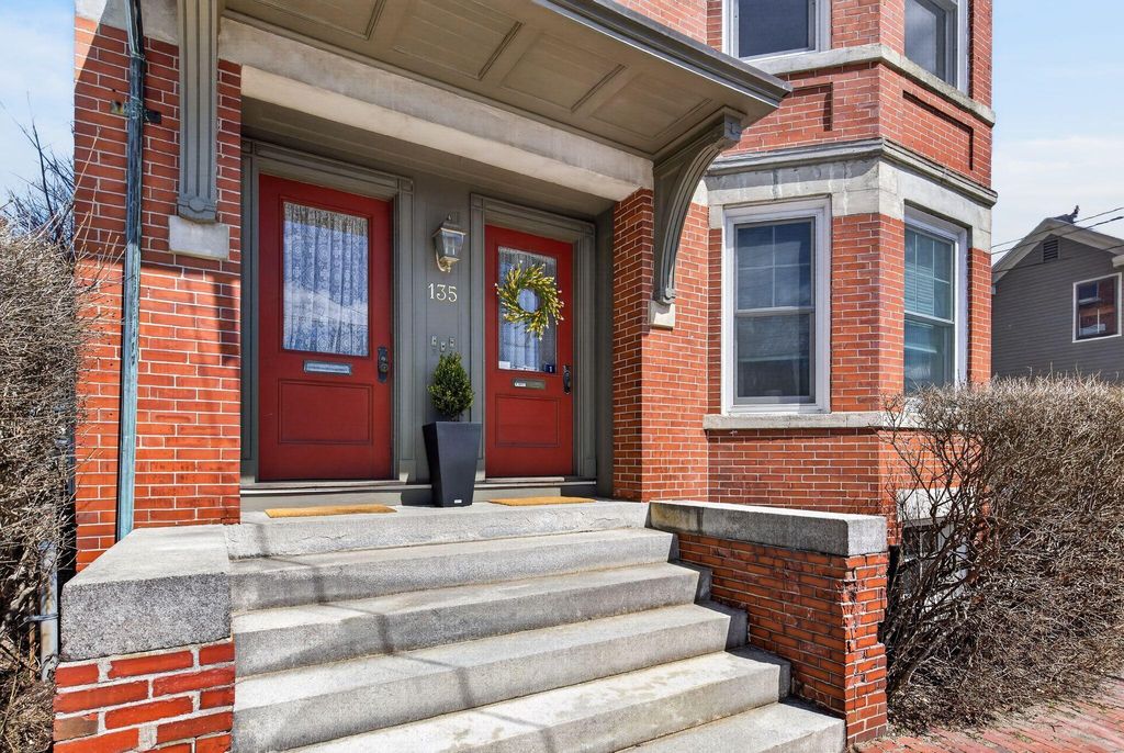 Photo of 135 Brackett Street #7, Portland, ME 04102 (MLS # 1657406)