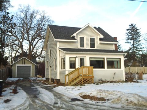 Photo of 13 Pleasantdale Avenue, Waterville, ME 04901 (MLS # 1649756)